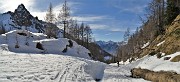 63 Scendiamo baciati dal sole in fronte